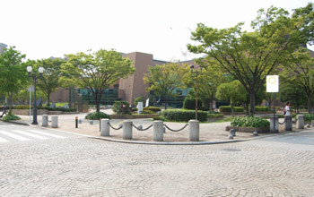 福岡市総合図書館の写真です。