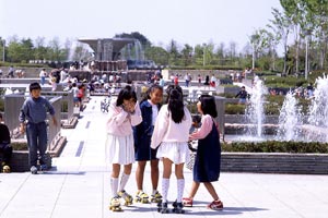 春日公園・大噴水とカスケード広場